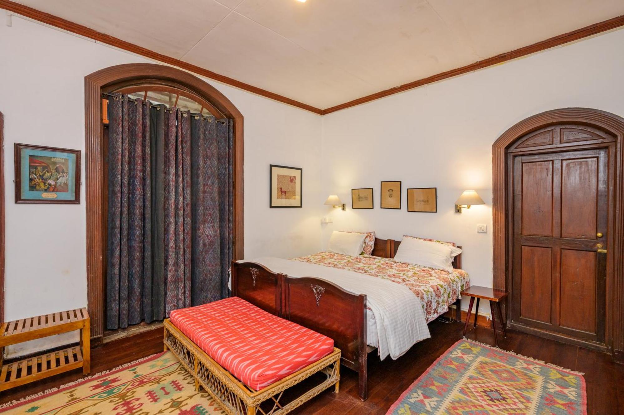 Neemrana'S Wallwood Garden Кунур Экстерьер фото